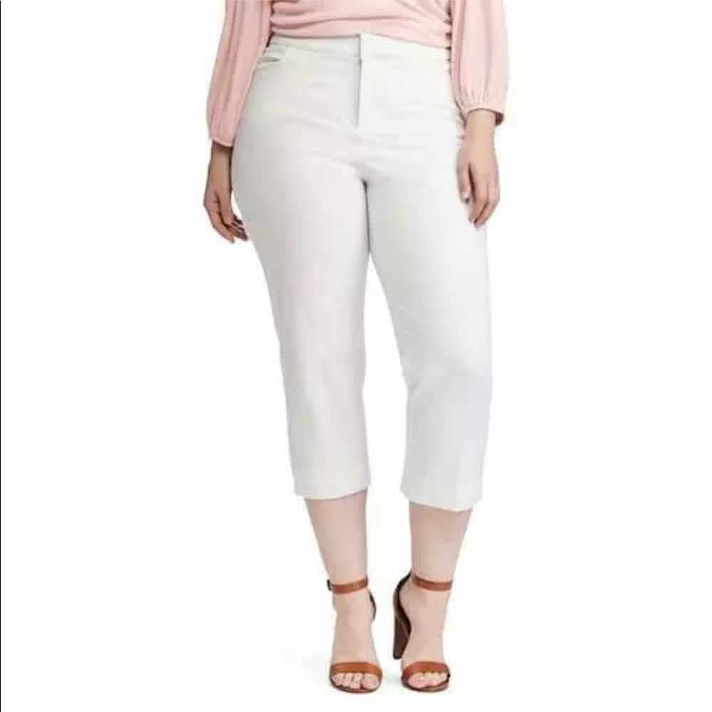Chaps White Capris Slimming Fit Size 24W NWT ๐ - Picture 1 of 6